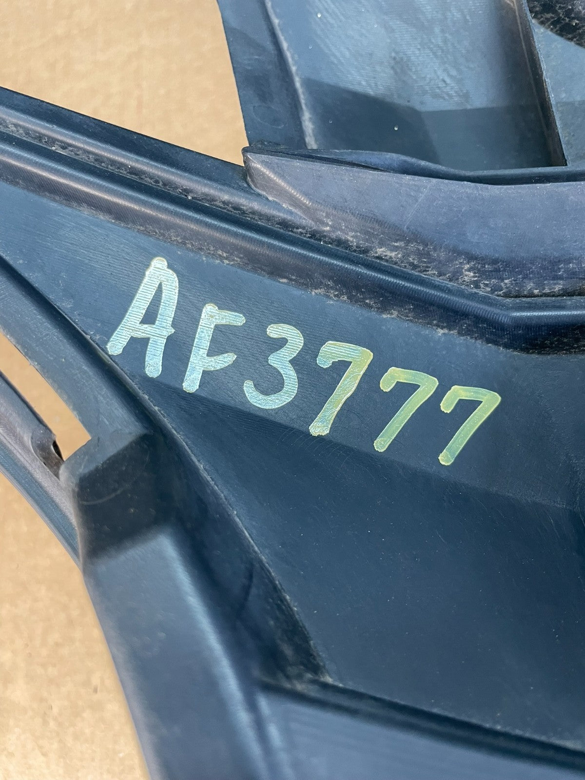 2011 2012 2013 Ford Edge Front Upper Chrome Grille Grill AF3777 DG5