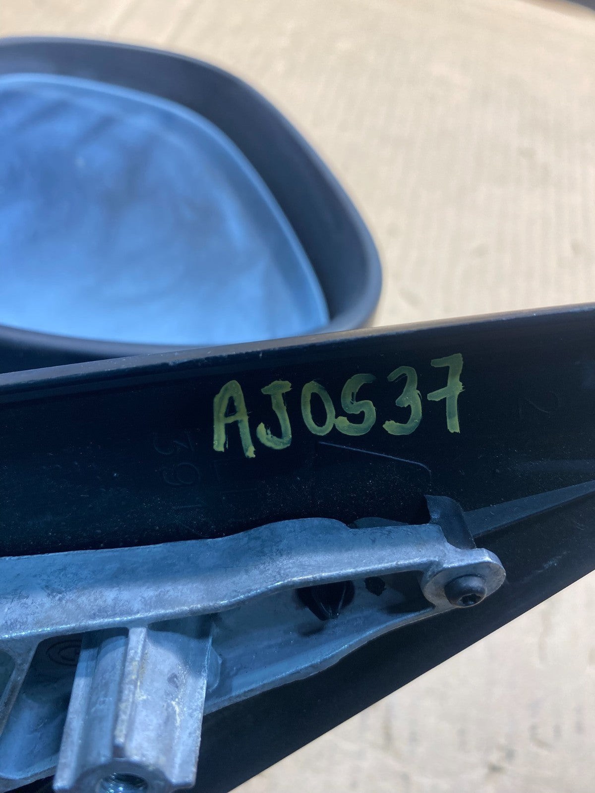 2009 to 2011 BMW 3-Series Left Driver LH Side View Door Mirror AJ0537 DG11