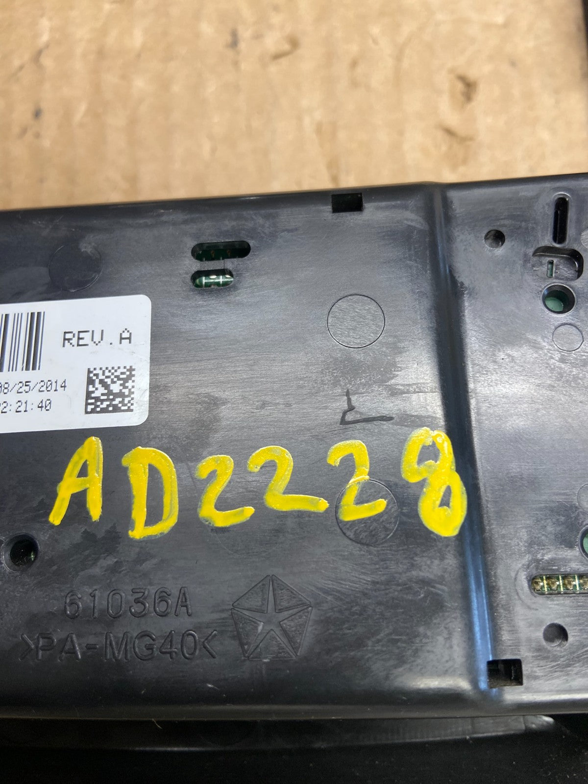 2011 to 2017 Jeep Compass Dash Climate Temperature Control Radio Bezel AD2228 DG6