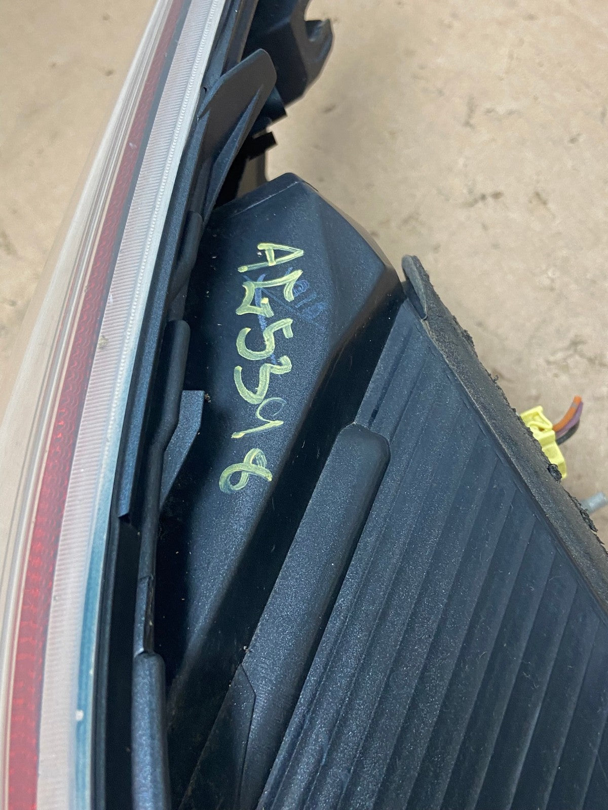 2010 2011 2012 2013 Mazda 3 Left Driver Lh Side Tail Light AG5398 LK8