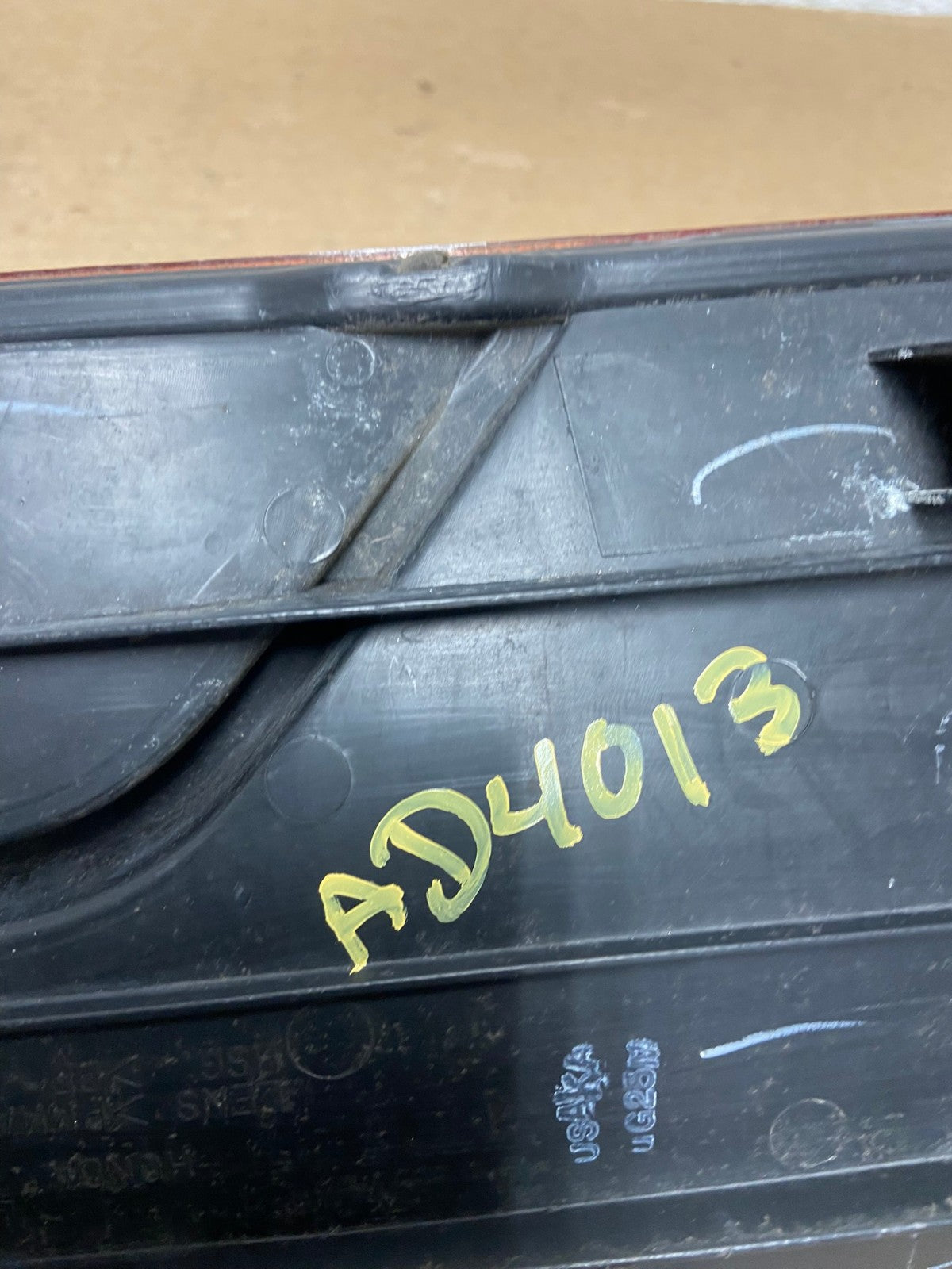 1999 2000 2001 Honda Odyssey Left Driver LH Tail Light Inner AD4013 LK8