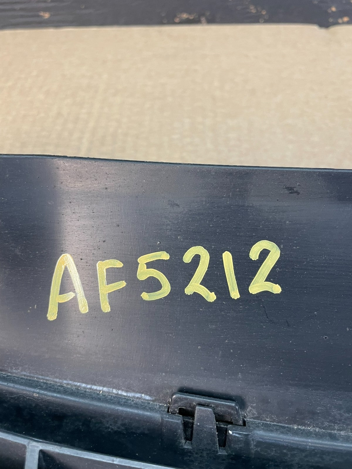 2011 to 2014 Volkswagen Jetta Sedan Front Upper Grille Grill af5212 DG5