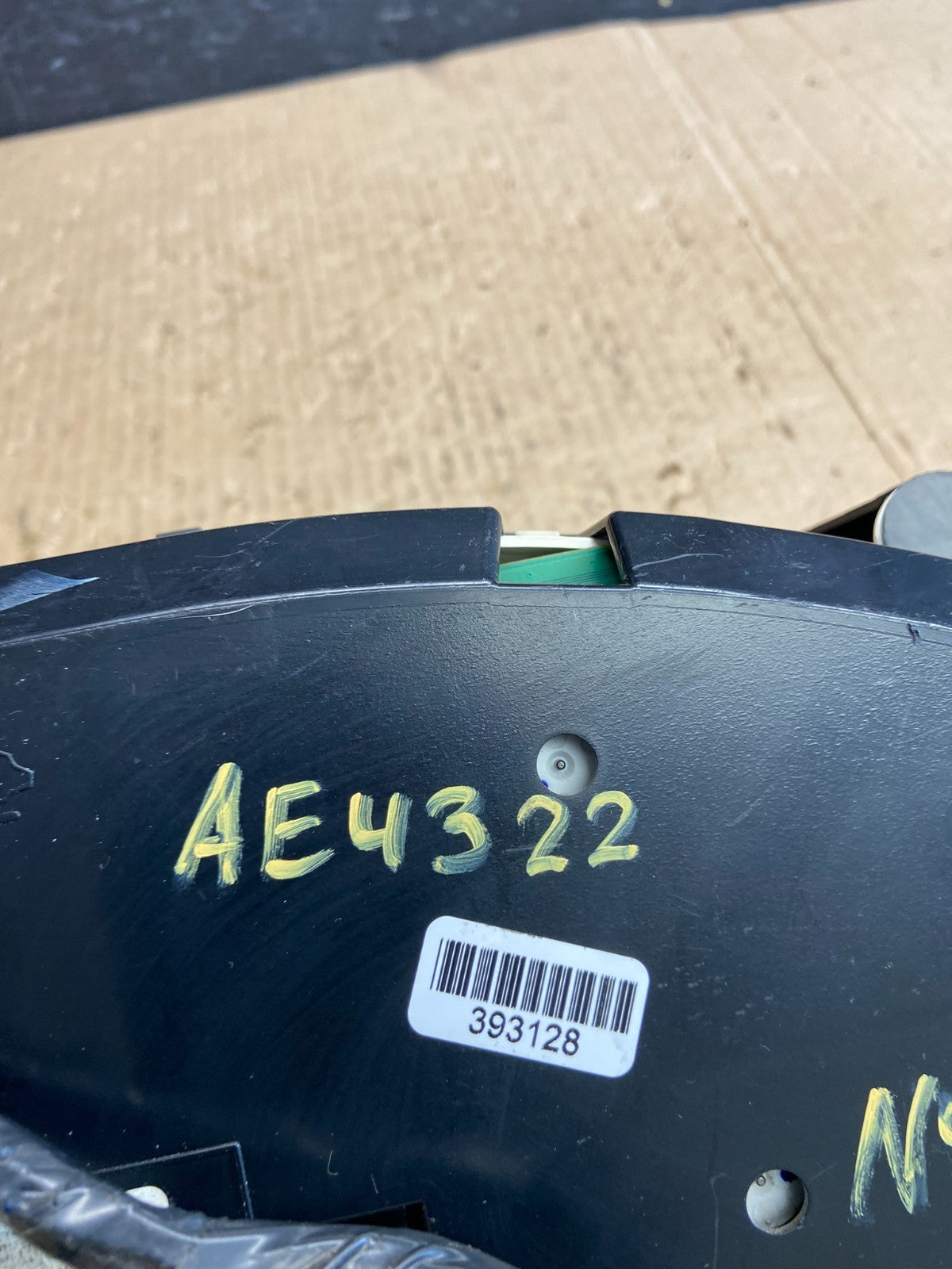 2013 to 2017 Chevrolet Express Speedometer Cluster Gauge AE4322 DW8