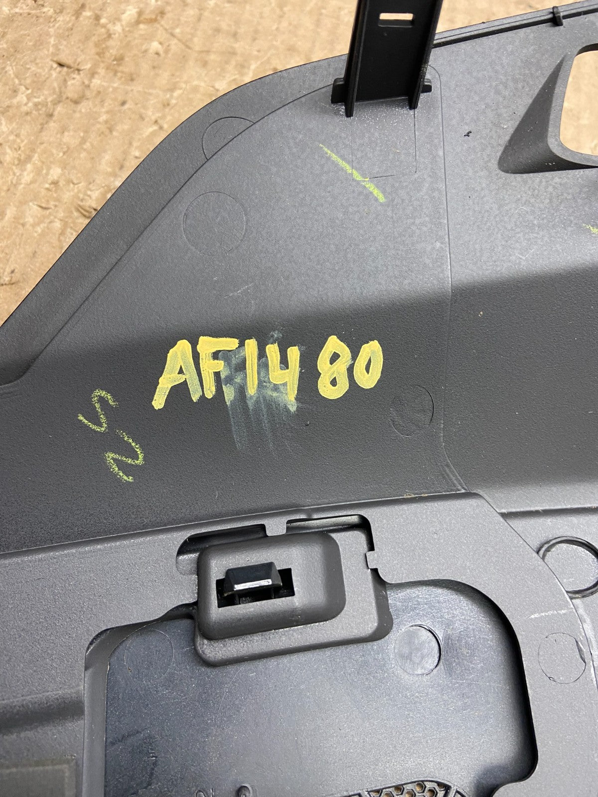 2013-2018 Ford Escape Front Upper Dash Speaker Cover CJ54-S045N42-E AF1480 DG6