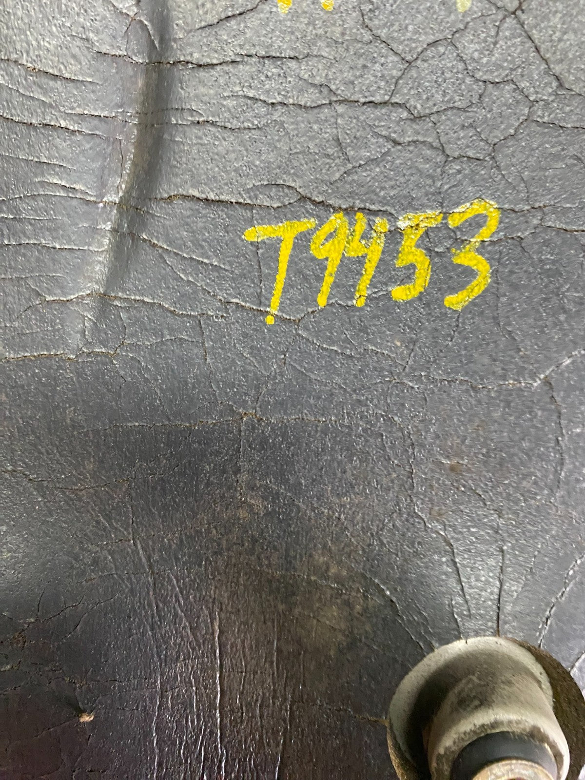 2001 to 2004 Cadillac Deville Seville Northstar Engine Motor Cover T9453 DG9