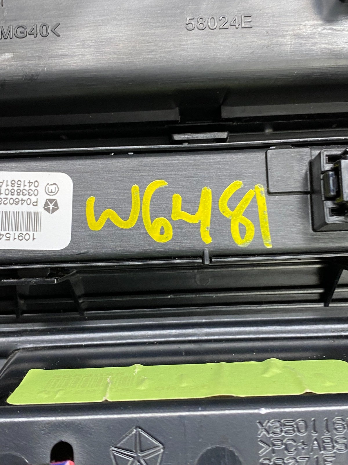 2008 to 2010 Jeep Grand Cherokee Center A/C Heater Climate Control OEM W6481 DG7