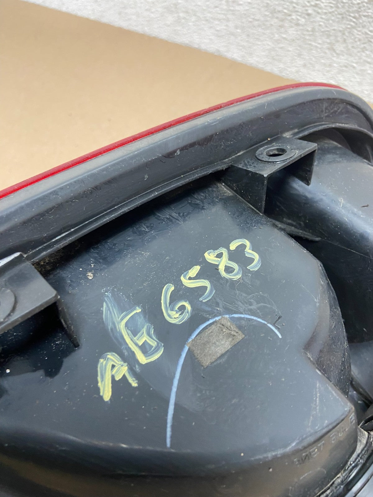 2004 to 2007 Dodge Grand Caravan Left Driver Lh Tail Light AG6583 DW6