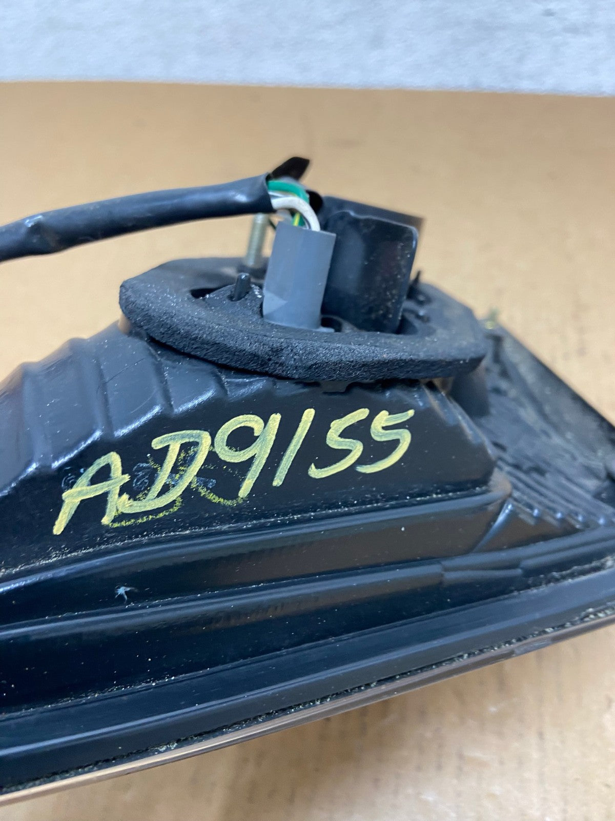 2002 2003 2004 Lexus ES300 ES330 Left Driver Lh Inner Tail Light AD9155 LK6