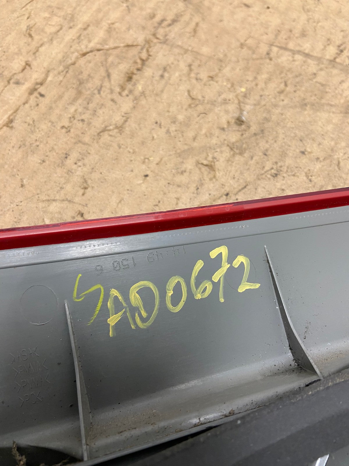 2006 to 2010 Toyota Sienna Right Passenger Rh Inner Tail Light AD0672 LK6