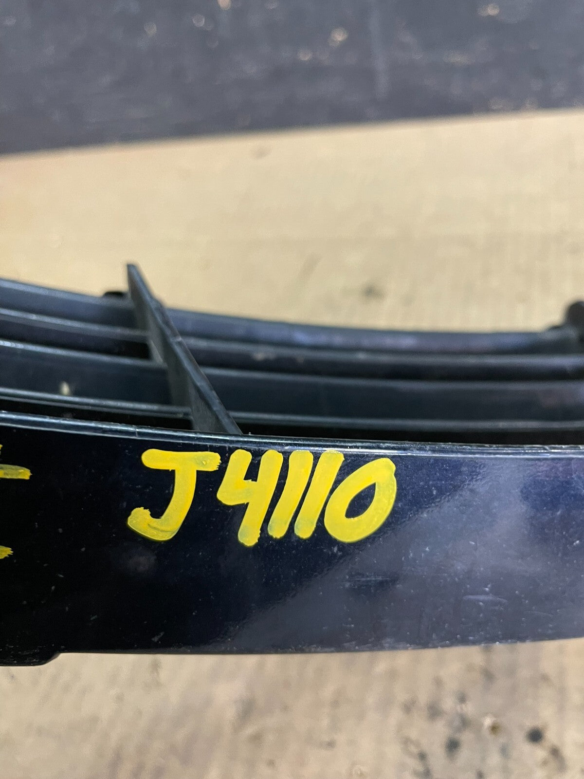 2004 Lexus ES330 Front Upper Grill Grille J4110 PS13