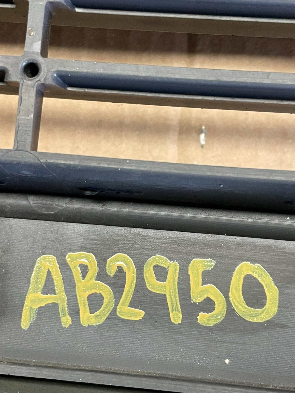 2008 to 2014 Ford Econoline E150 E250 Front Upper Chrome Grill Grille ab2950 DG10