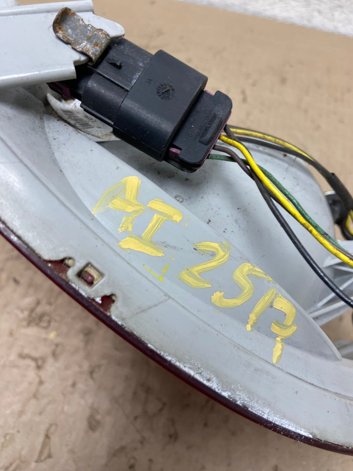 2005-2010 Chevrolet Cobalt Sedan Left Driver Side Tail Light AI2517 LK6