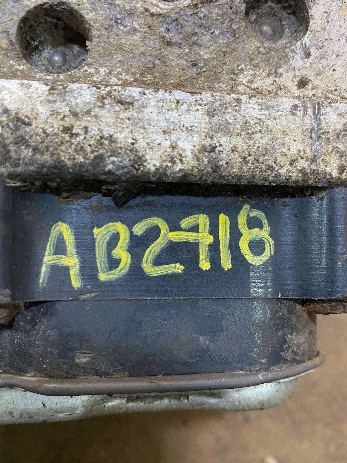 2003 to 2006 Chevrolet Tahoe ABS Pump 13354748 Module ab2718 DG7