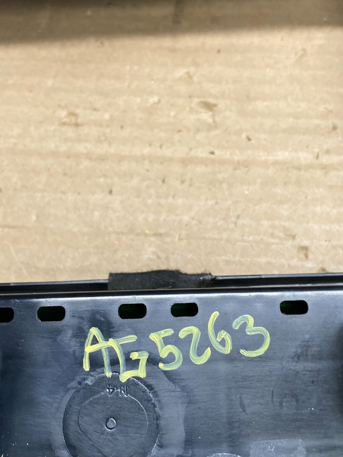 2005 to 2009 Ford Mustang Heater Climate Control Radio Dash Bezel AG5263 DG6