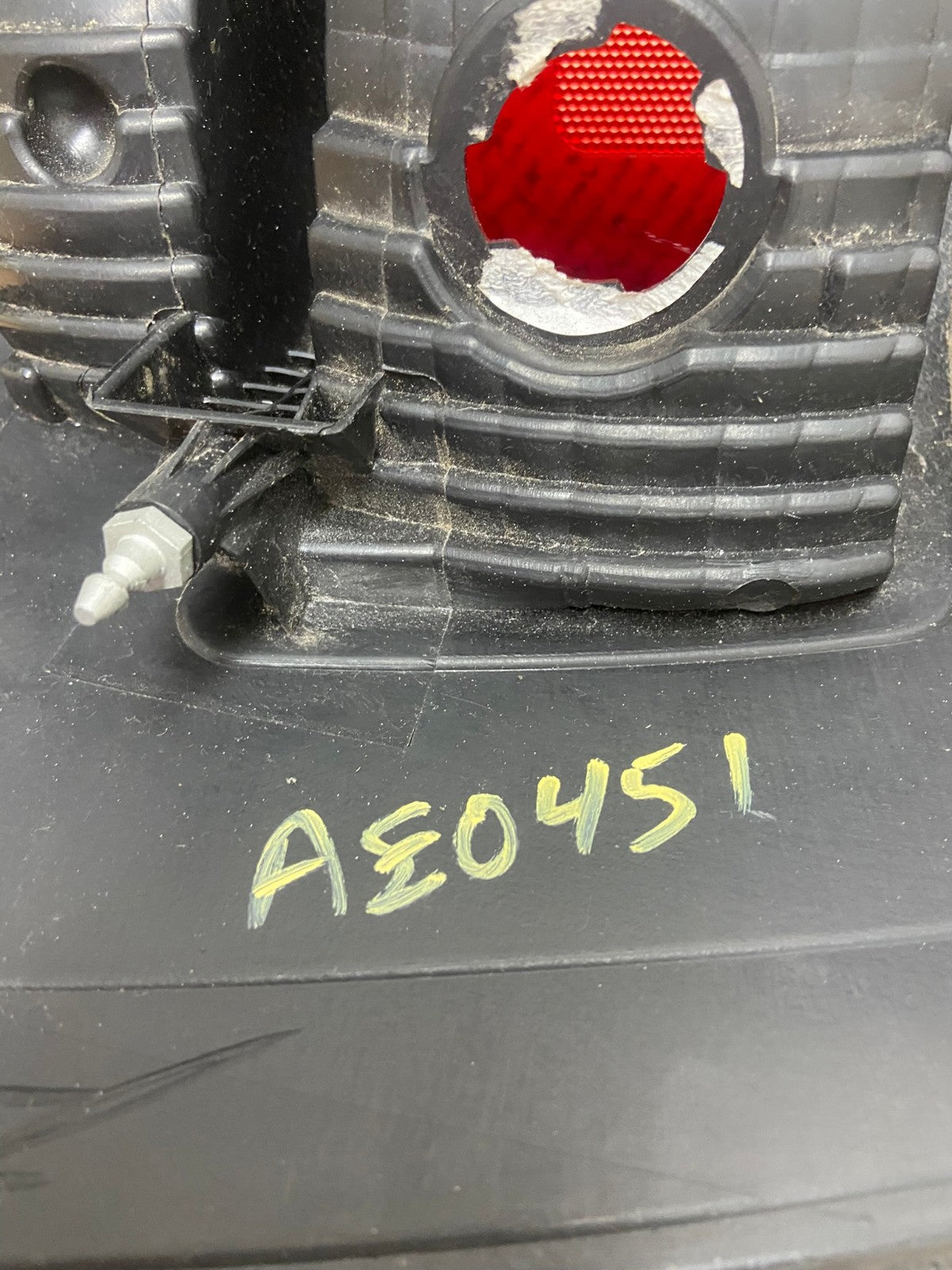 2008 to 2012 Ford Escape Right Passenger RH Side Tail Light AE0451 LK8