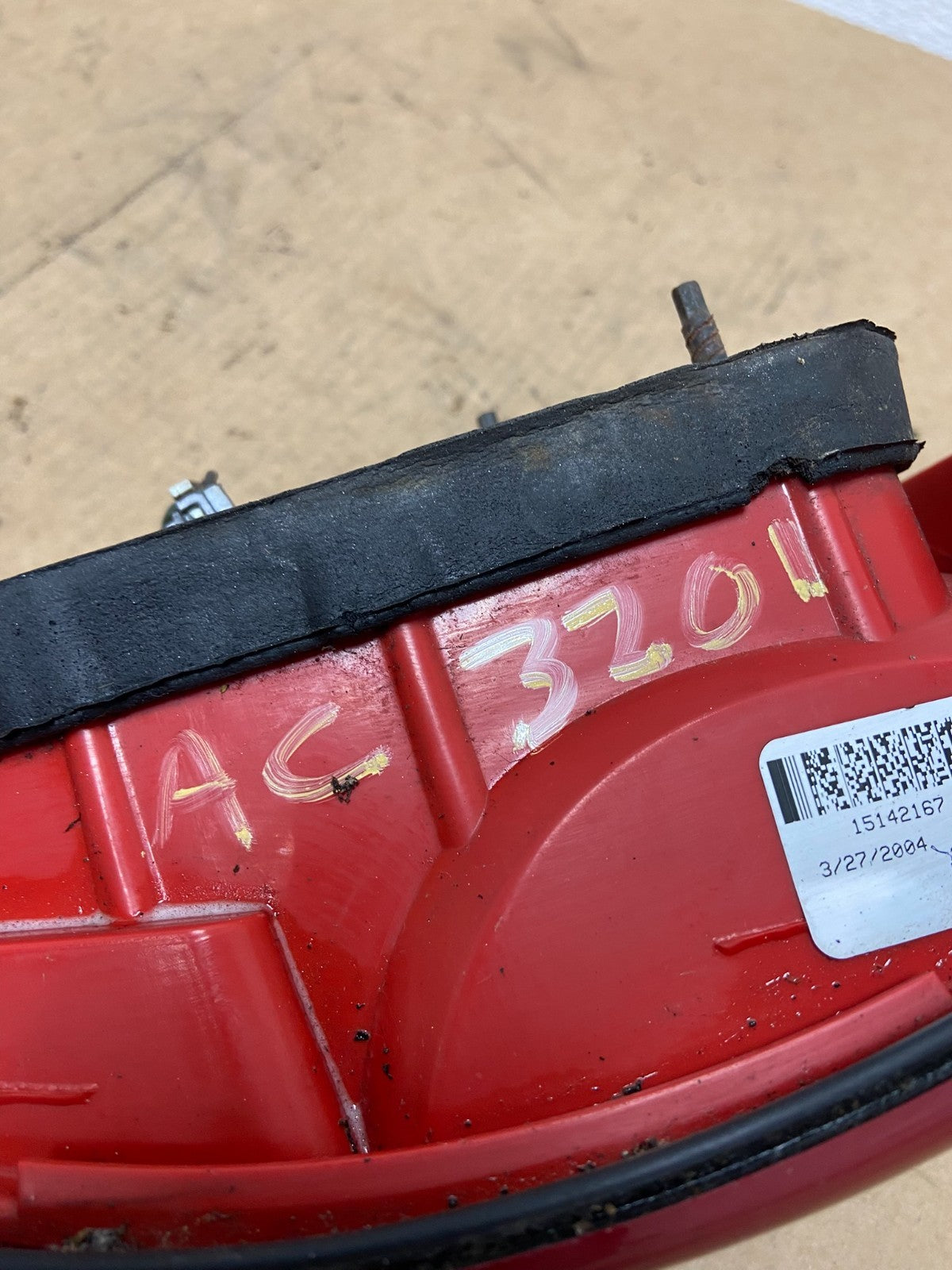 2003 2004 2005 Chevrolet Cavalier Right Passenger RH Tail Light OEM AC3201 DW6
