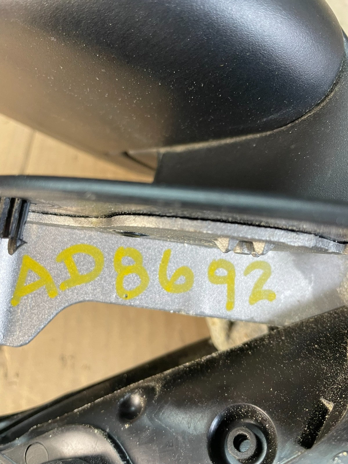 2010 to 2013 Range Rover Sport Front Left Driver Side Door View Mirror AD8692 DW11