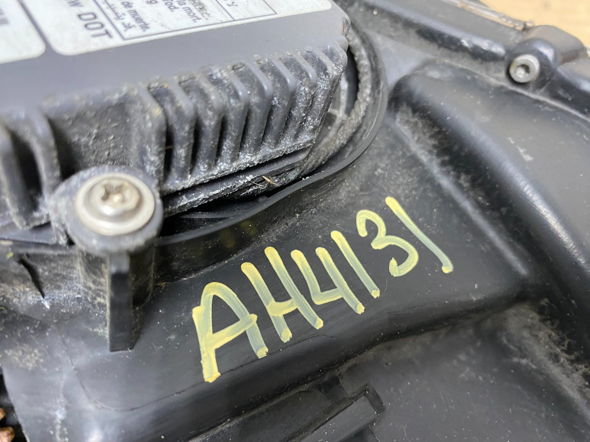 2007 2008 2009 Acura MDX Headlight Xenon HID Right Passenger RH AH4131 DW9