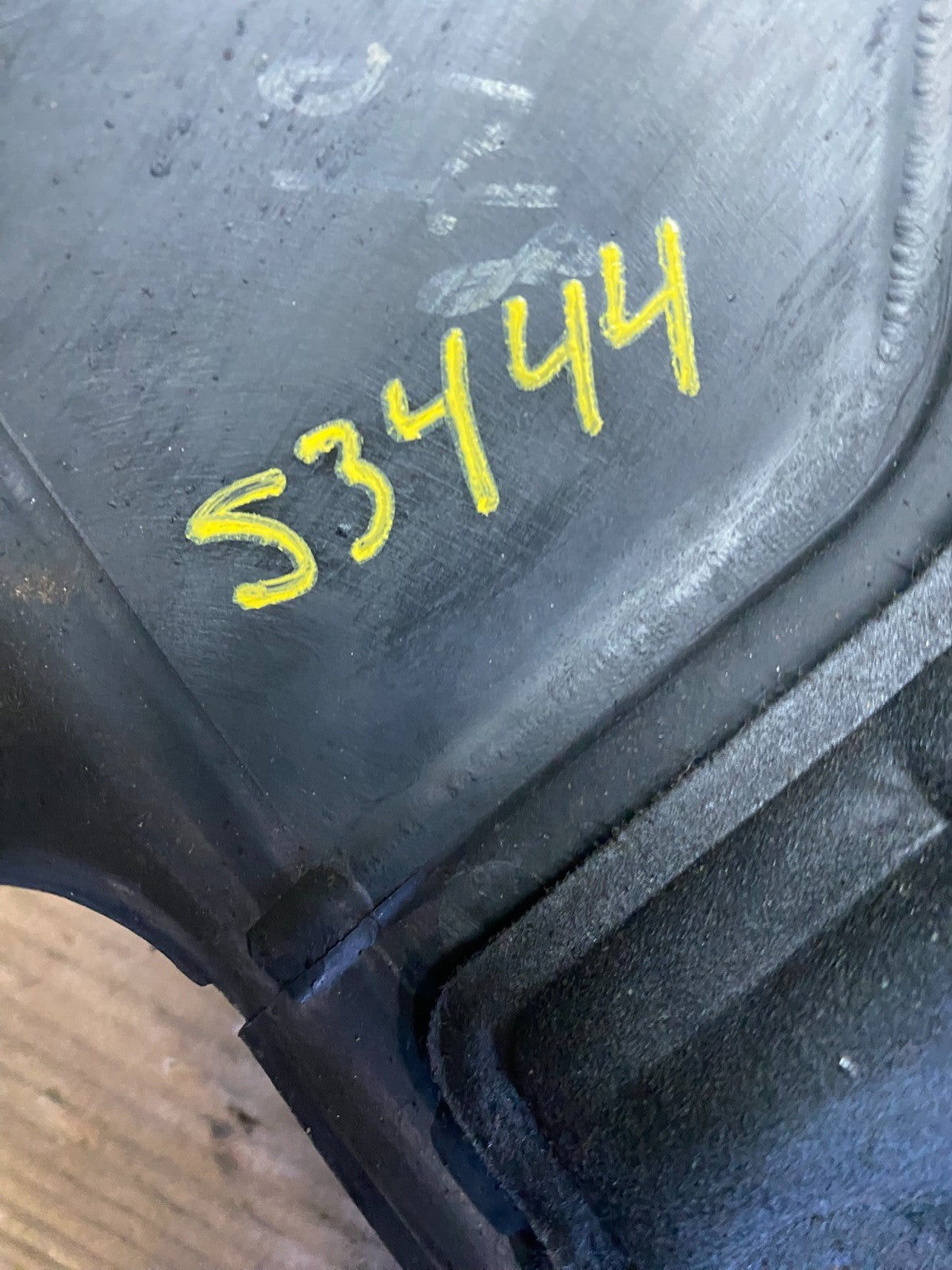 2001 - 2005 Hyundai Santa Fe 2.7L V6 Engine Motor Cover S3444 DG9