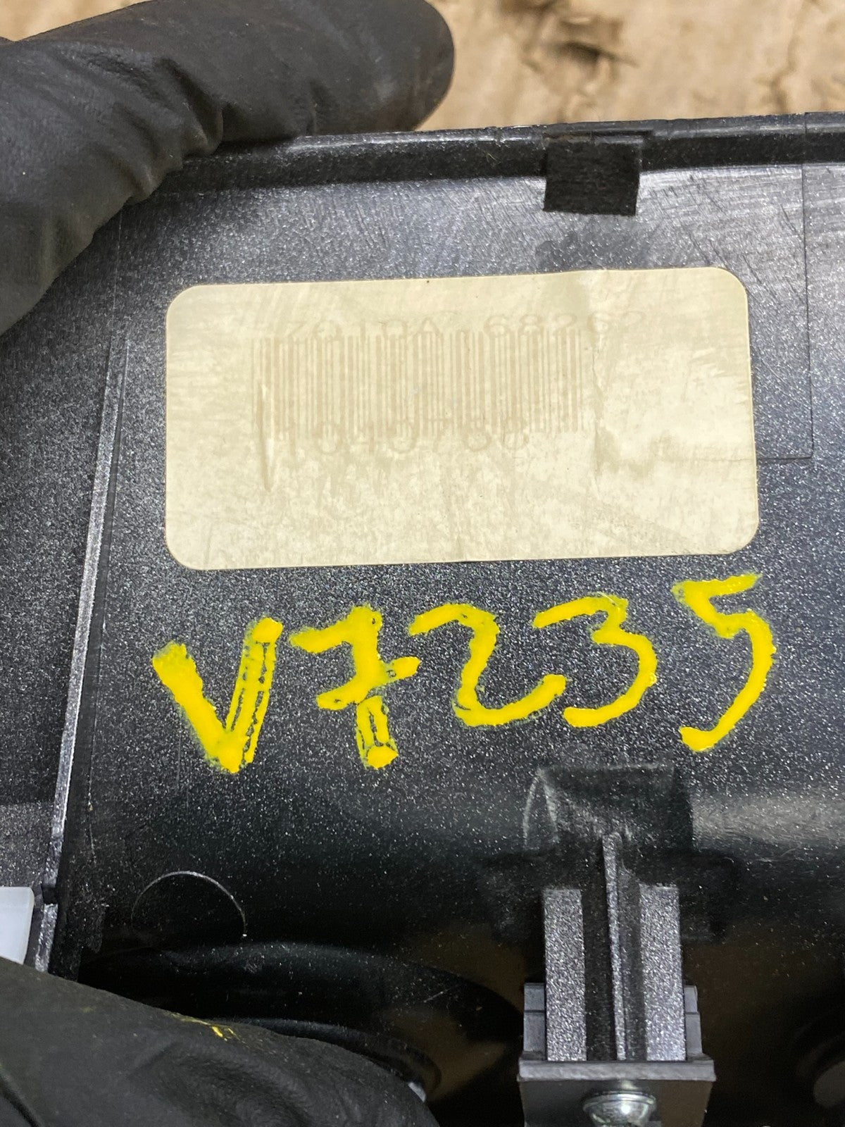 2008-2010 Infiniti QX56 Dashboard Center Lower Bezel Trim Cover Clock V7235 DG10
