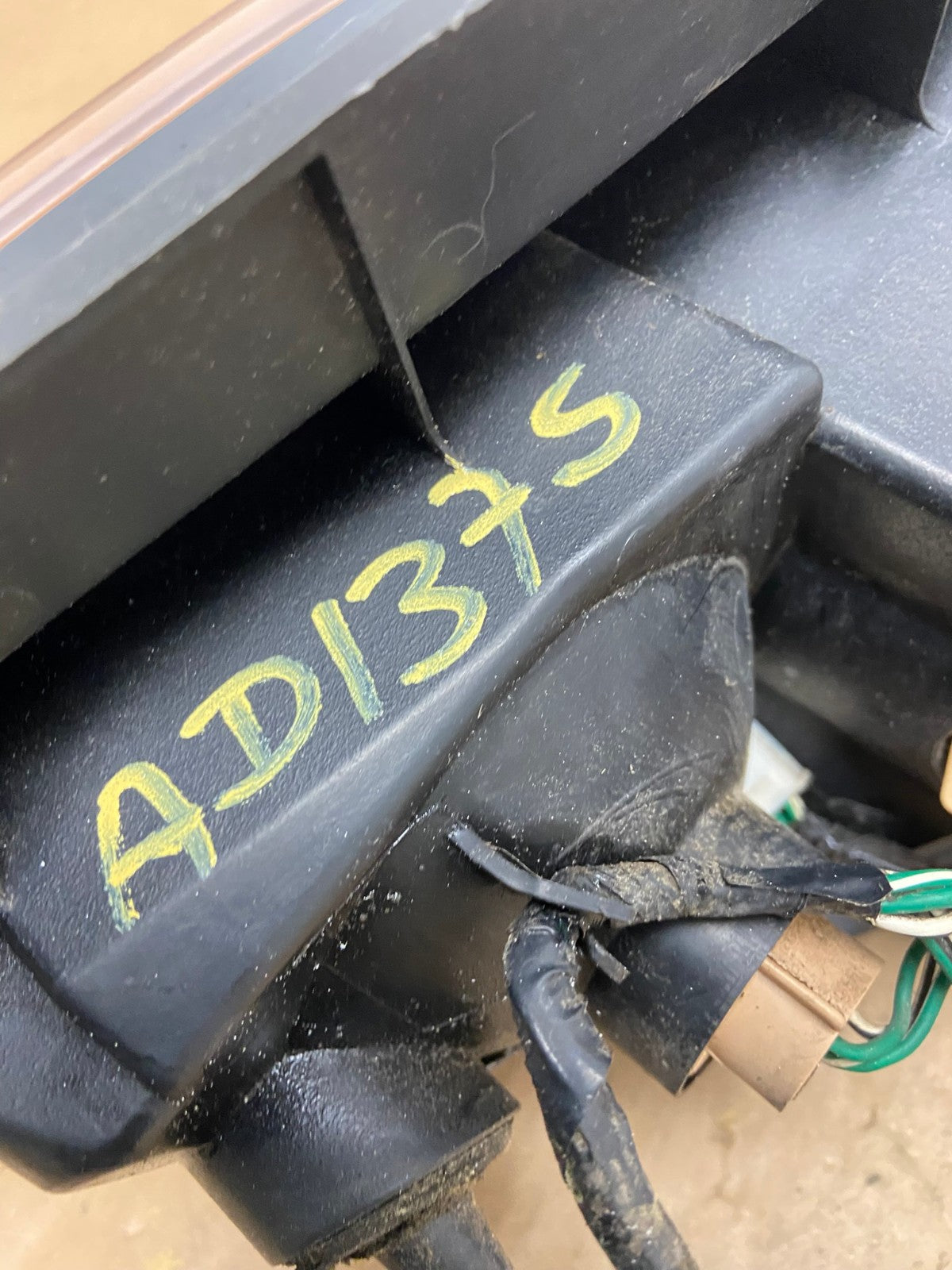 1999 2000 2001 Lexus Rx300 Left Passenger LH Side Tail Light AD1375 LK7