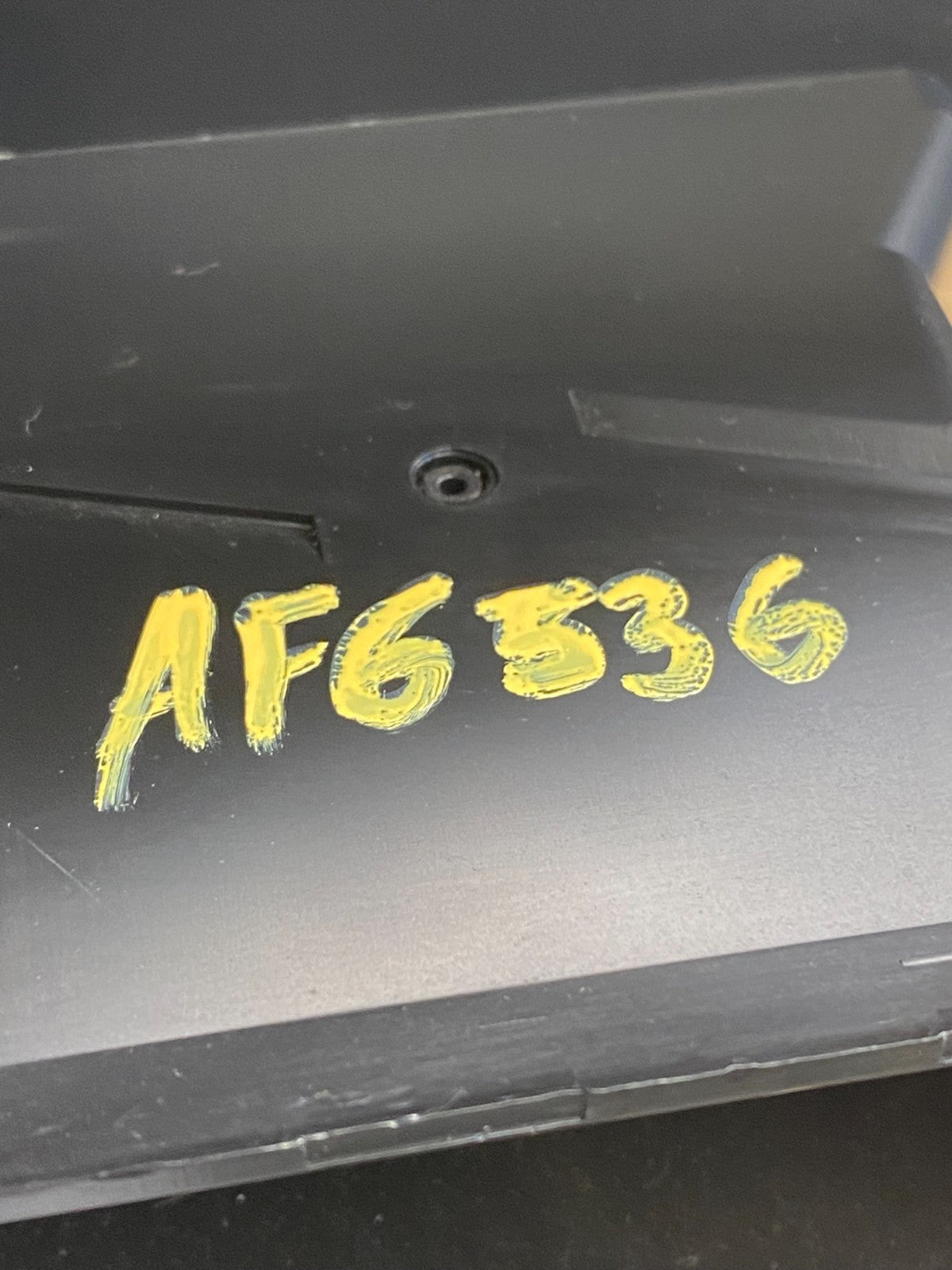 2007 - 2012 GMC Acadia A/C Heater Climate Control Radio Panel Bezel OE AF6536 DG6