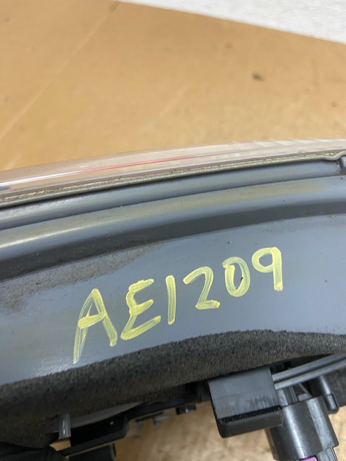 2007 to 2012 GMC Acadia Left Driver Lh Side Tail Light Inner AE1209 LK6