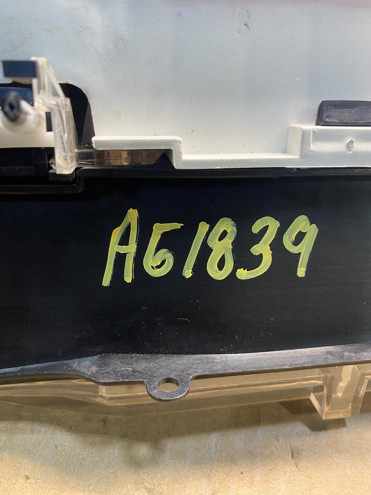 1998 Ford E350 VAN Gauge Speedometer Cluster AG1839 DG6