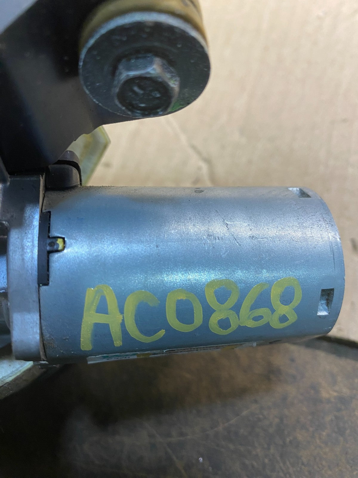 2017 to 2021 Nissan Rogue Rear Windshield Wiper Motor OEM AC0868 DG7