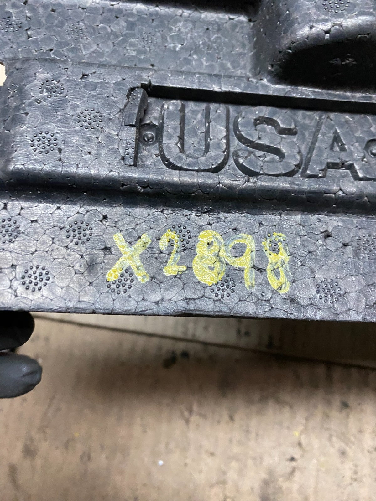 2014 2015 2016 KIA Cadenza Rear Bumper impact Absorber OEM X2898 DG7