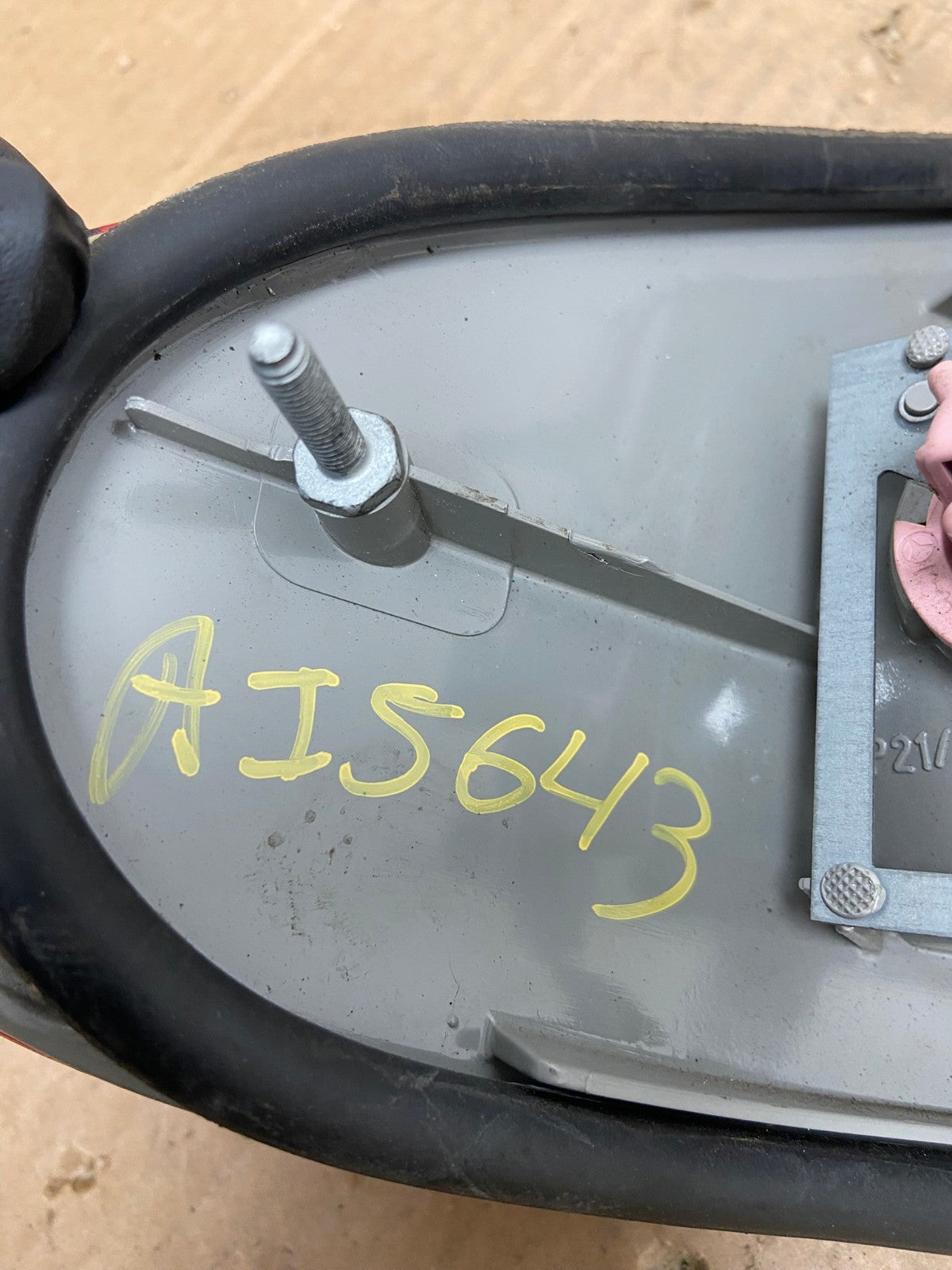 1996 - 1999 Mercedes-Benz E W210 E320 Right Passenger Tail Light AI5643 LK6