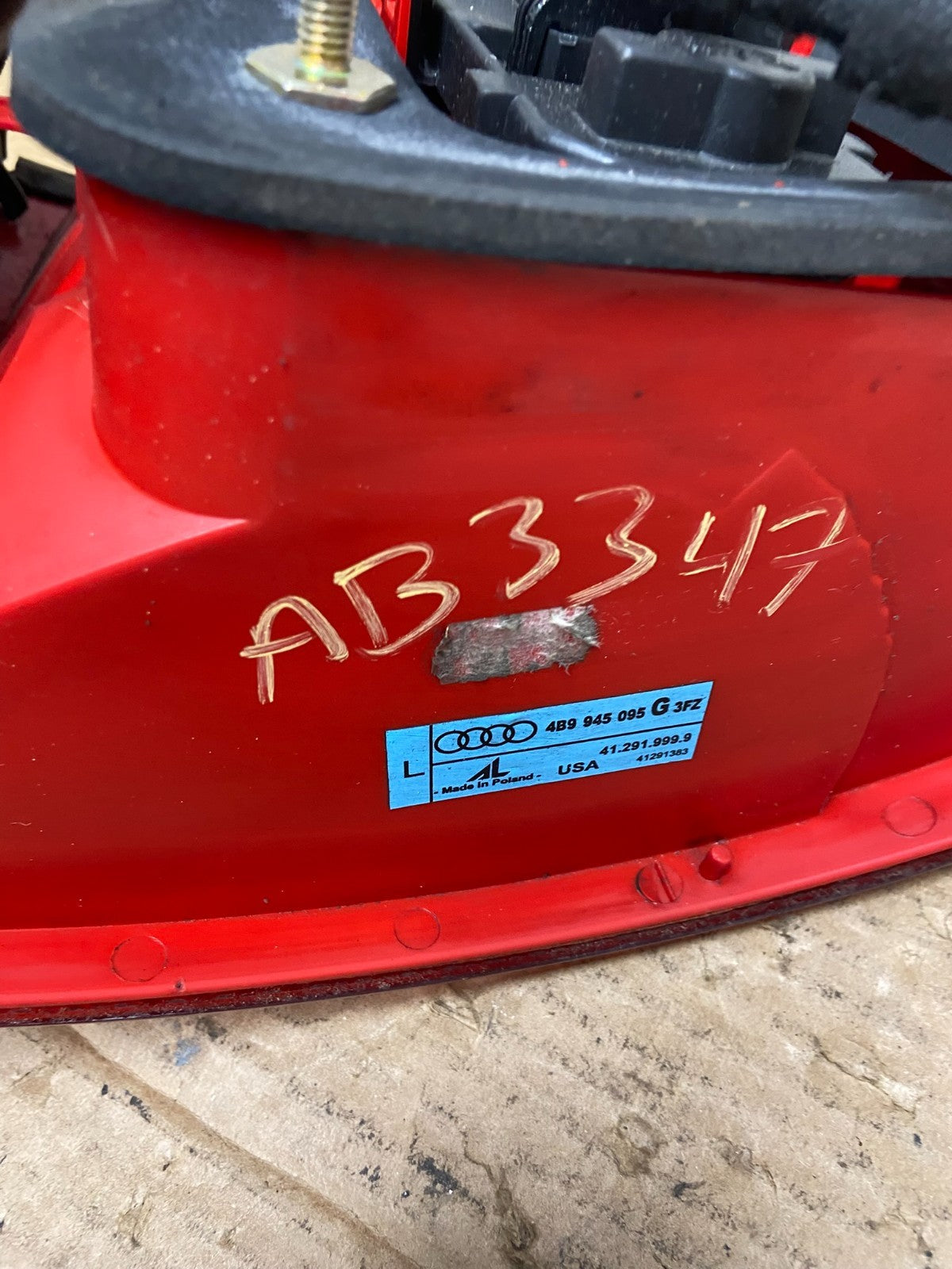2001-2005 Audi A6 Wagon Left Driver LH Side Tail Light Oem AB3347 LK6