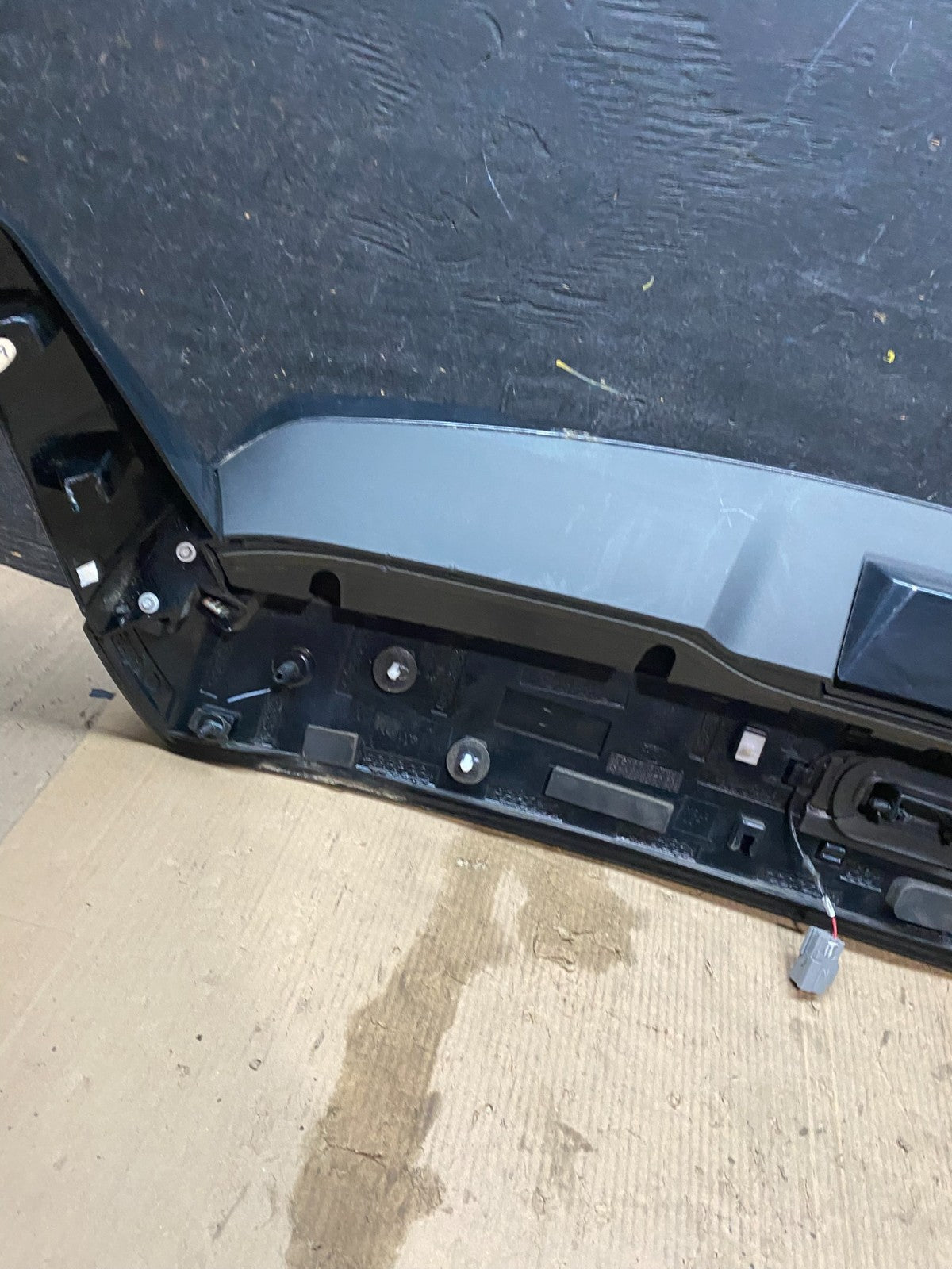 2020 to 2023 Ford Explorer Rear Liftgate Spoiler Wing OEM X3278 DG16