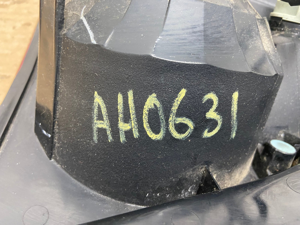 2004 to 2008 Chevrolet Malibu Right Passenger Rh Side Tail Light AH0631 LK7