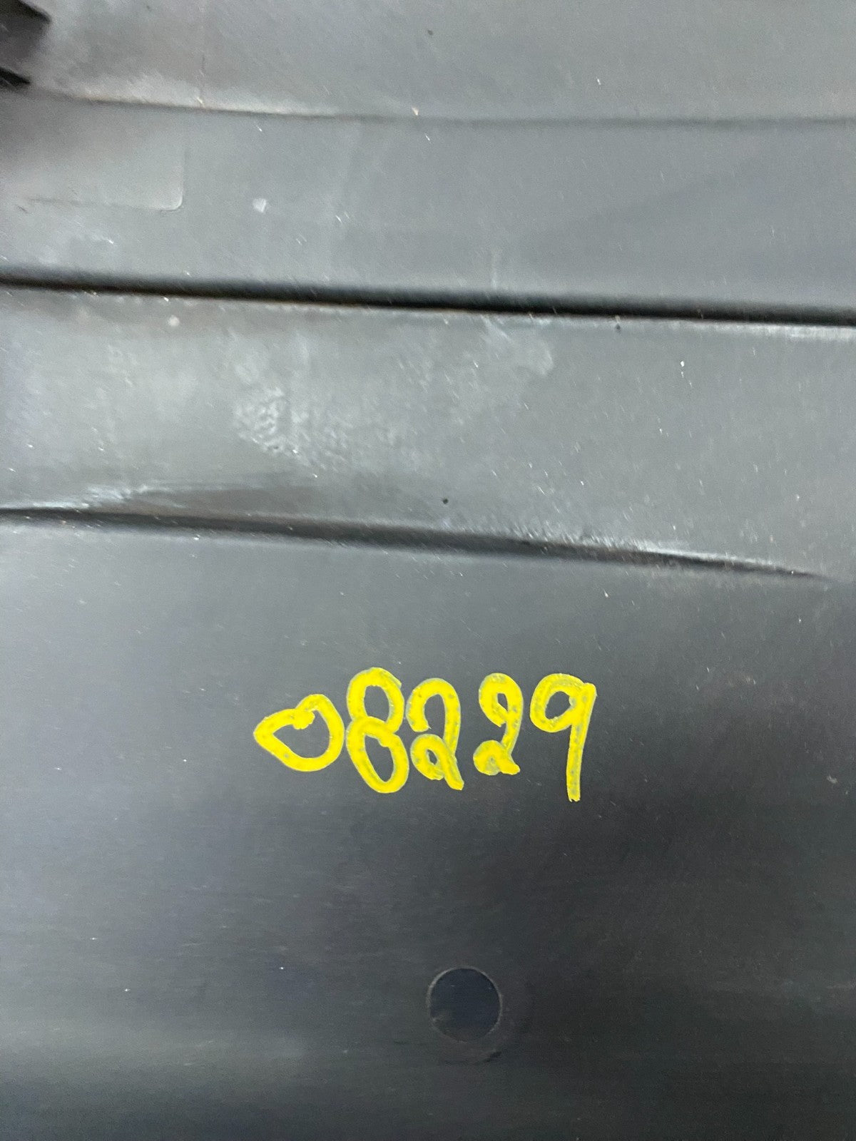 2004 Lincoln Aviator Engine Plastic Trim Motor Cover O8229 PS9