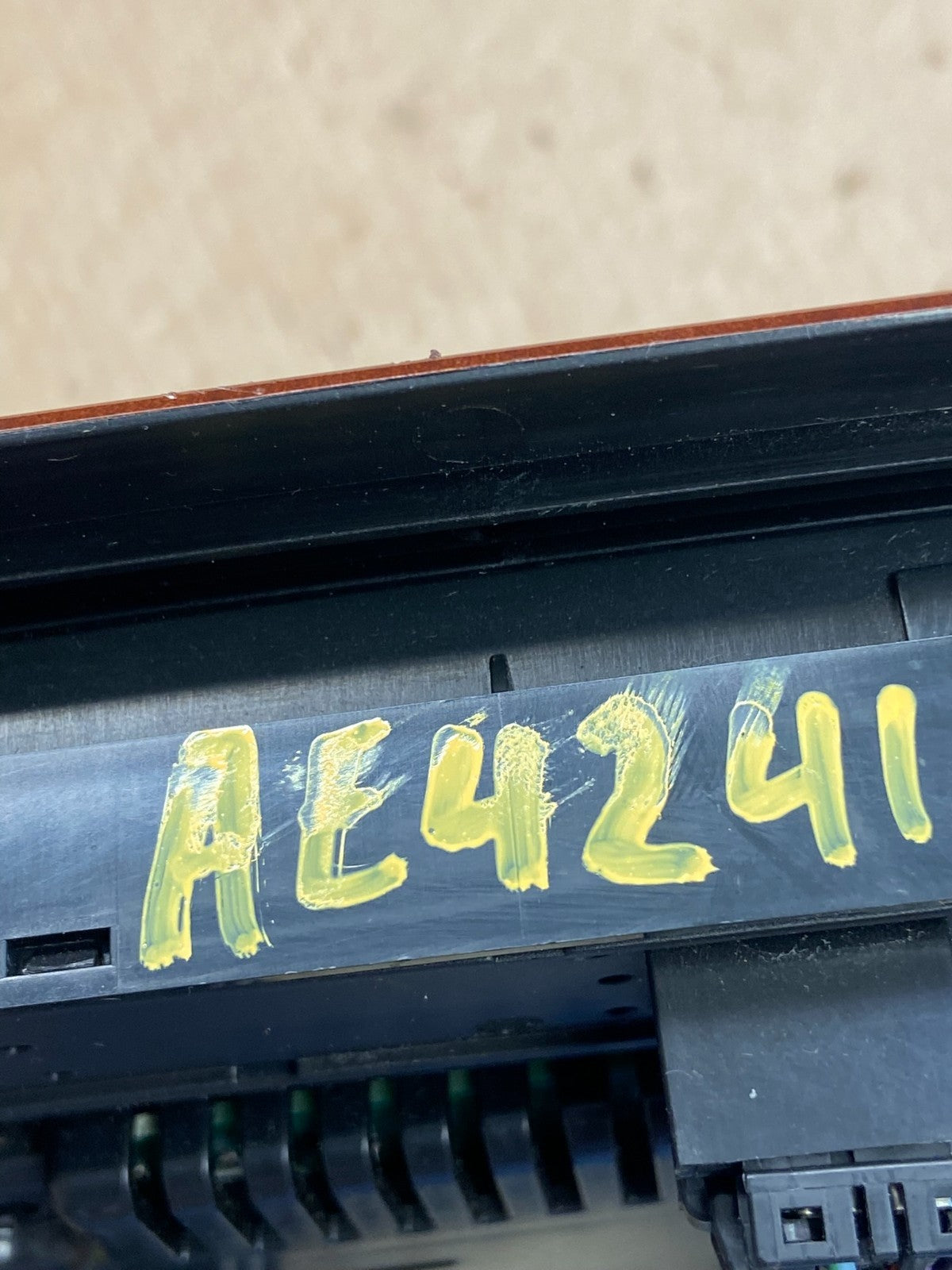 2005 to 2007 Jeep Commander Grand Cherokee A/C Climate Control Bezel AE4241 DG6