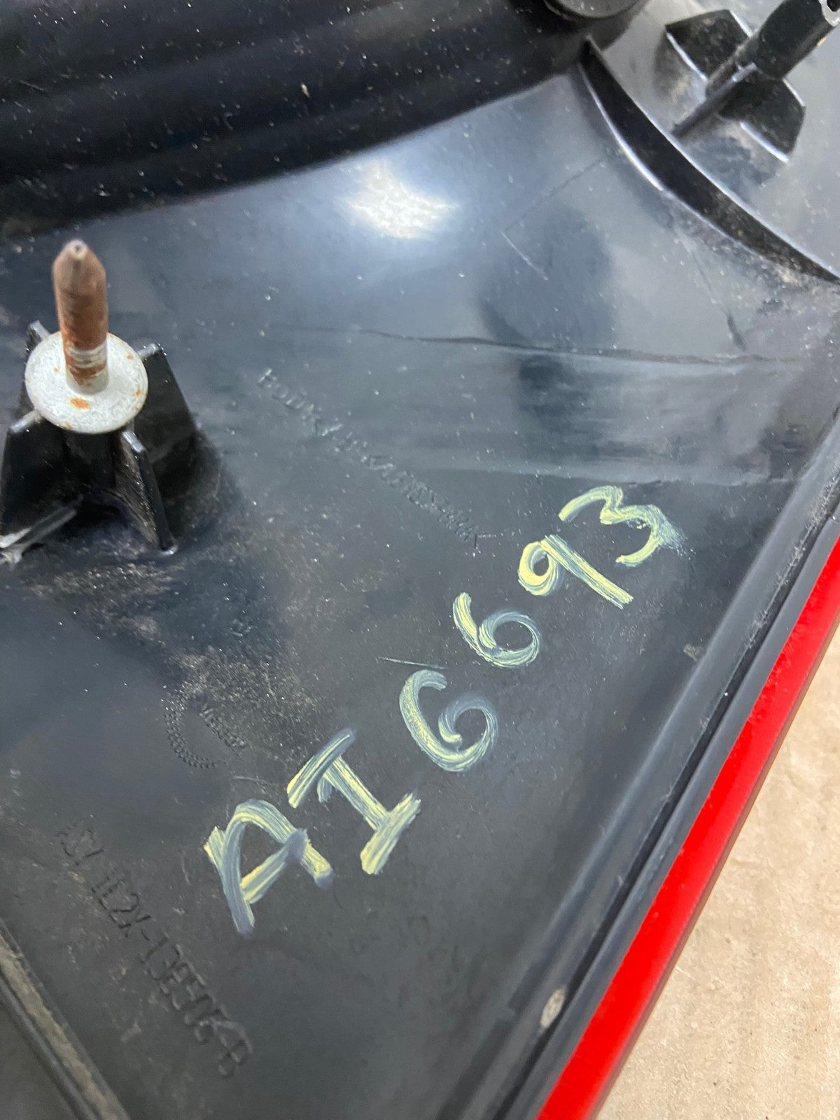 2002 to 2005 Ford Explorer Left Driver Lh Side Tail light AI6693 LK7