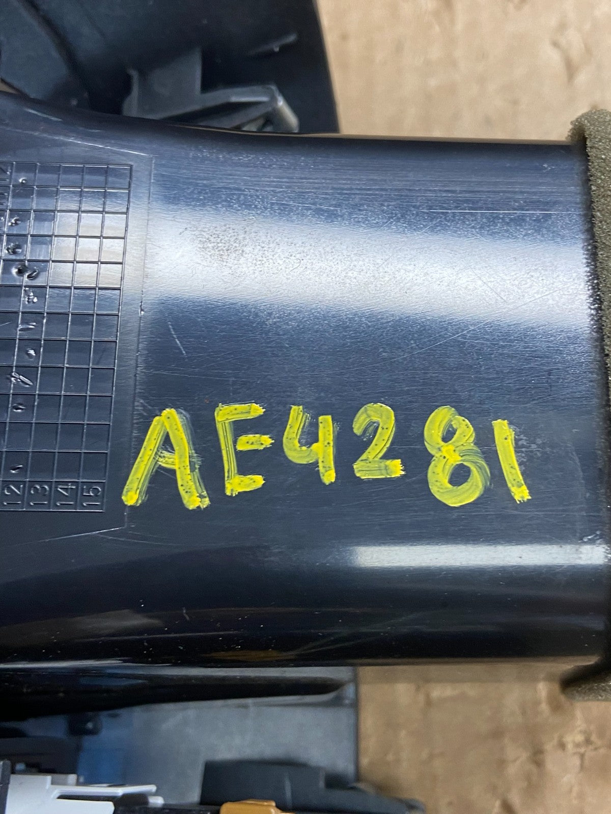 2012 to 2019 Nissan Versa Center Vent Dash Radio Trim Bezel ae4281 DG7