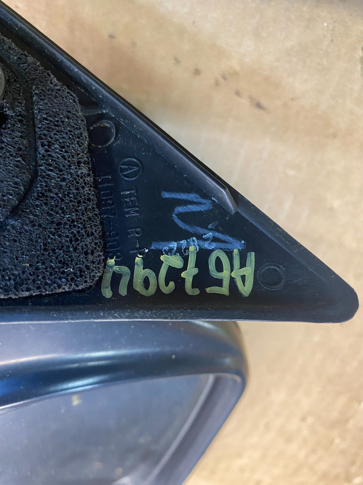 2000 to 2004 Subaru Legacy Right Passenger RH Door Mirror AG7294 DW12