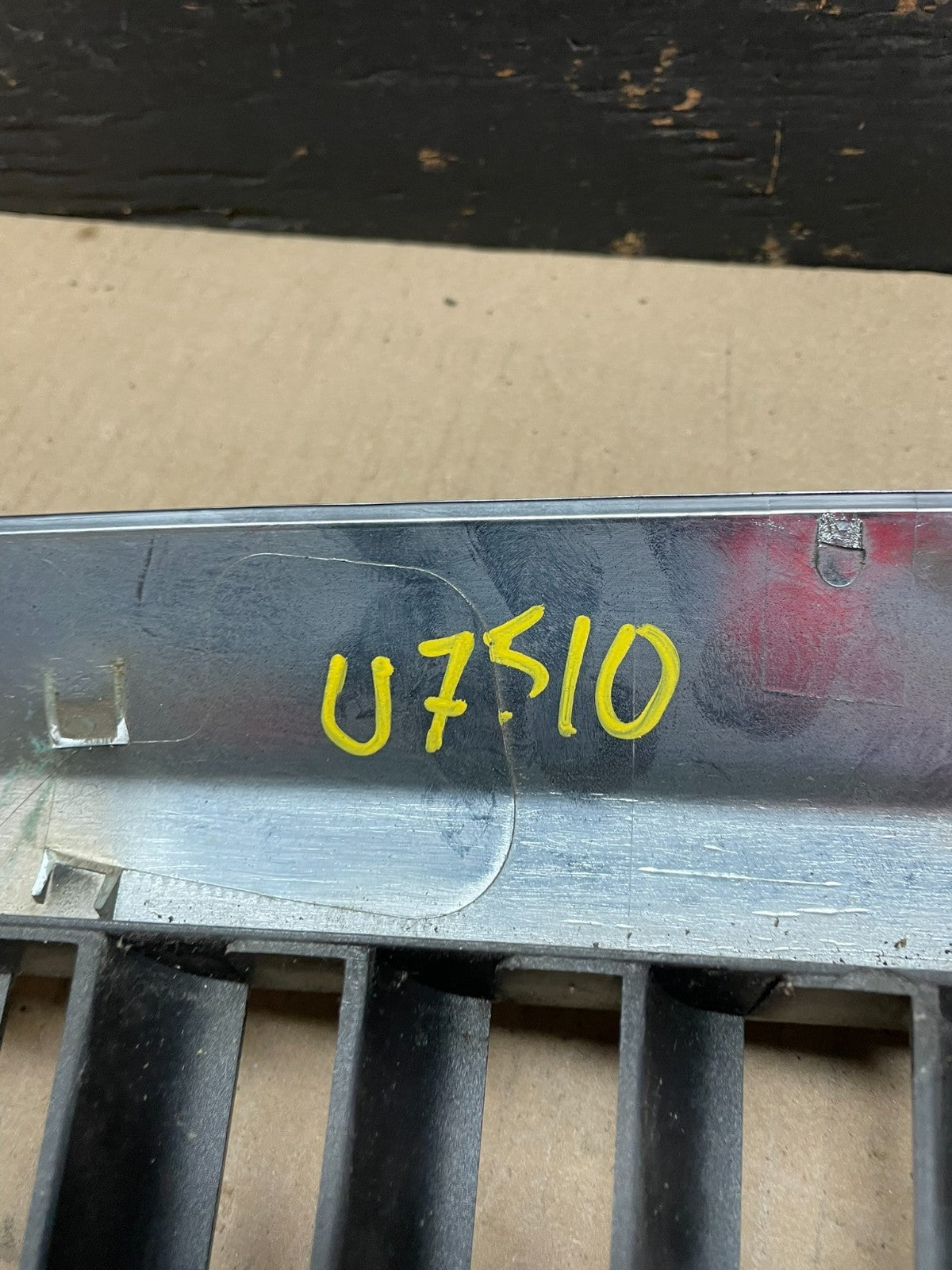 1998 to 2002 Lincoln Navigator Front Upper Grill Grille Oem U7510 DG9