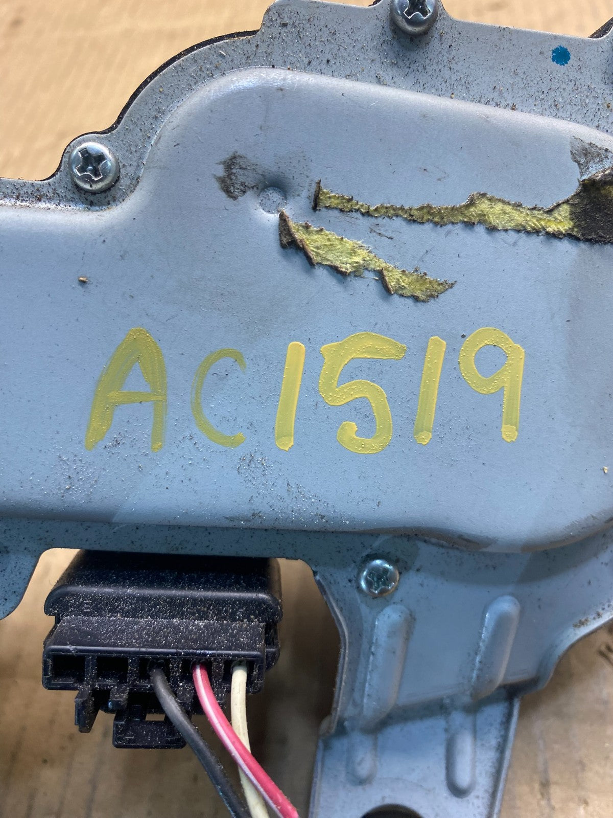 2009-2017 Chevrolet Traverse Rear Glass Windshield Wiper Motor AD1519 DG7