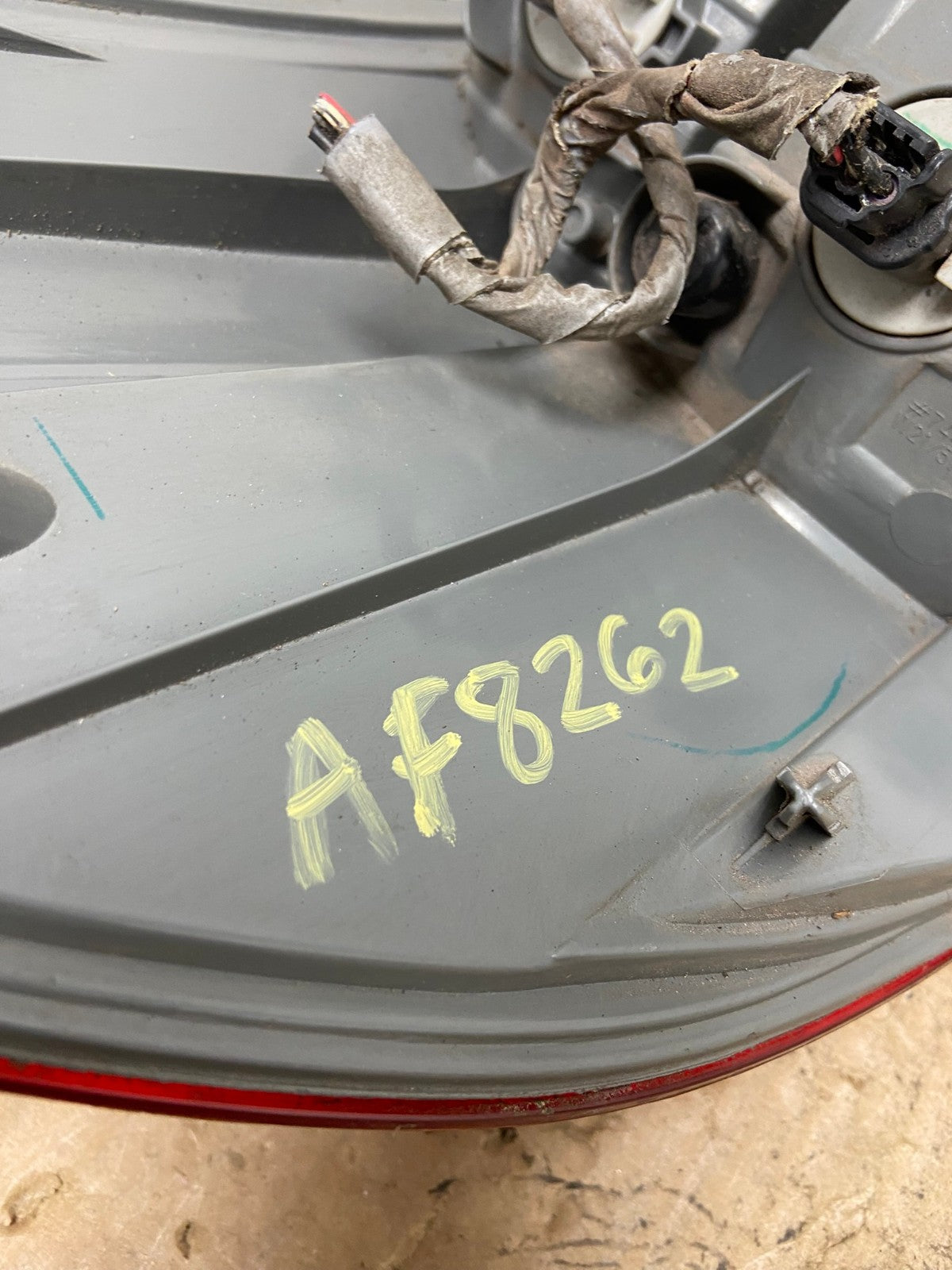 2005 2006 2007 Honda Odyssey Right Passenger RH Side Tail Light AF8262 LK5
