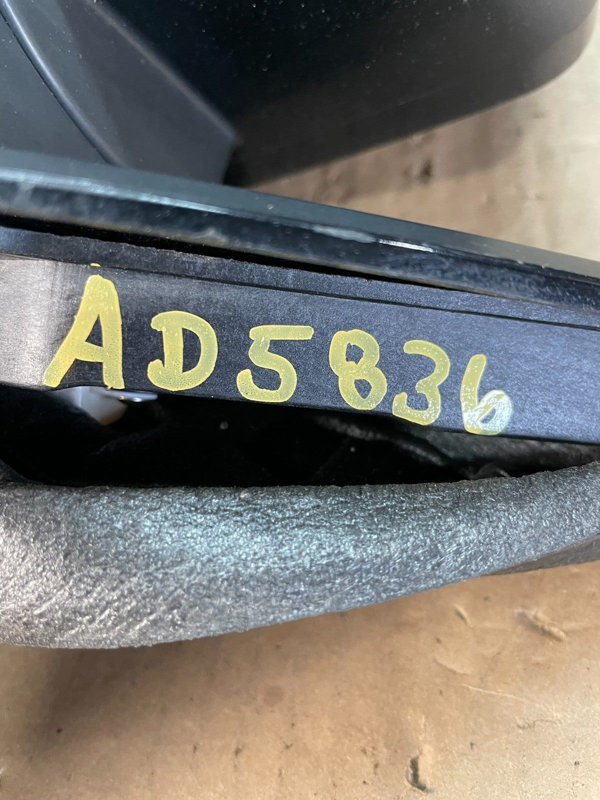 2009-2015 Honda Pilot Right Passenger Side View Door Mirror AD5836 DW9