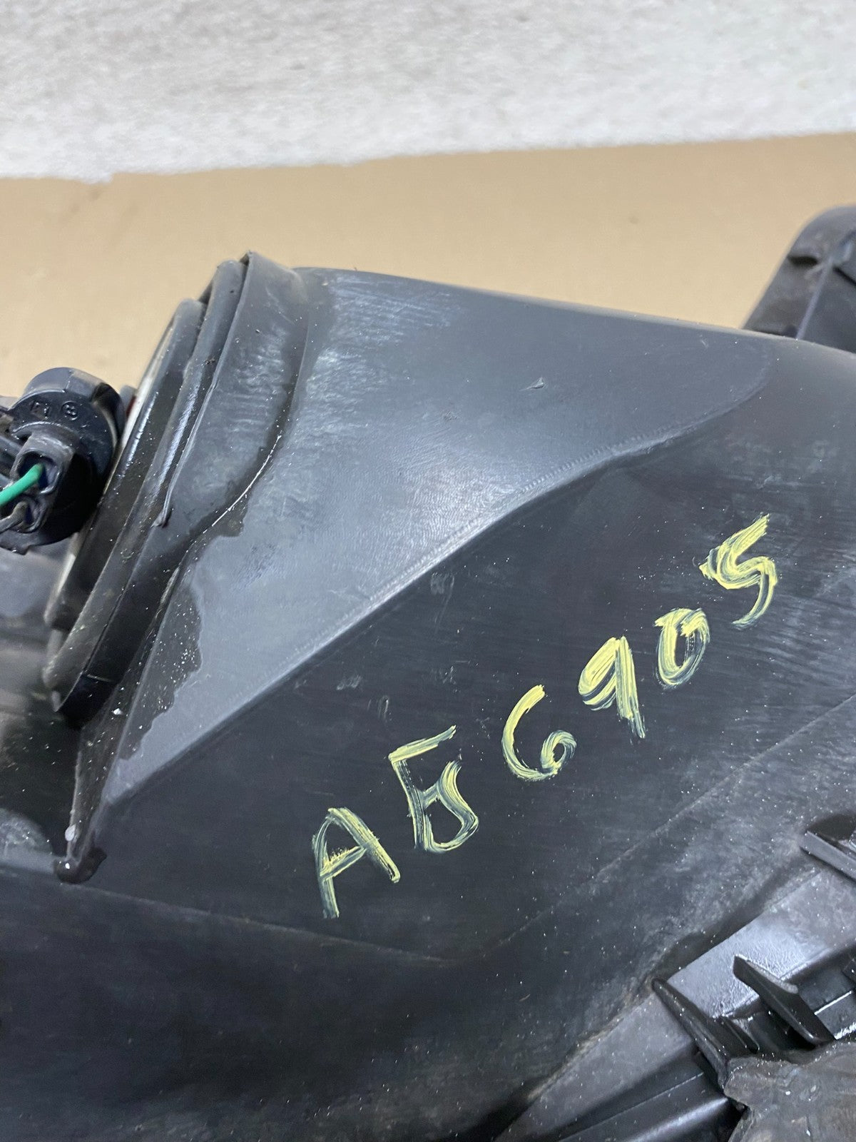 Sedan 2010 2011 2012 Nissan Altima Left Driver Side Headlight AG6905 DW10