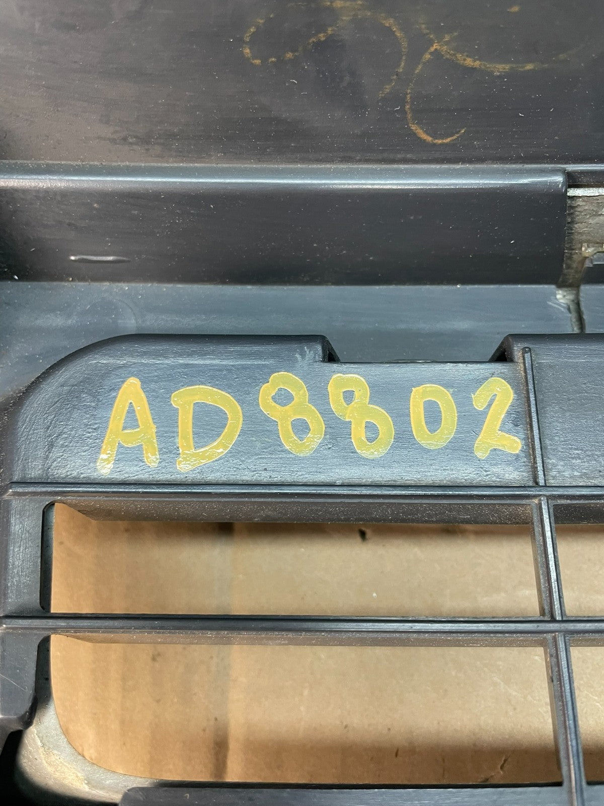 2008 to 2012 Ford Escape Front Upper Grill Grille AD5802 DG6