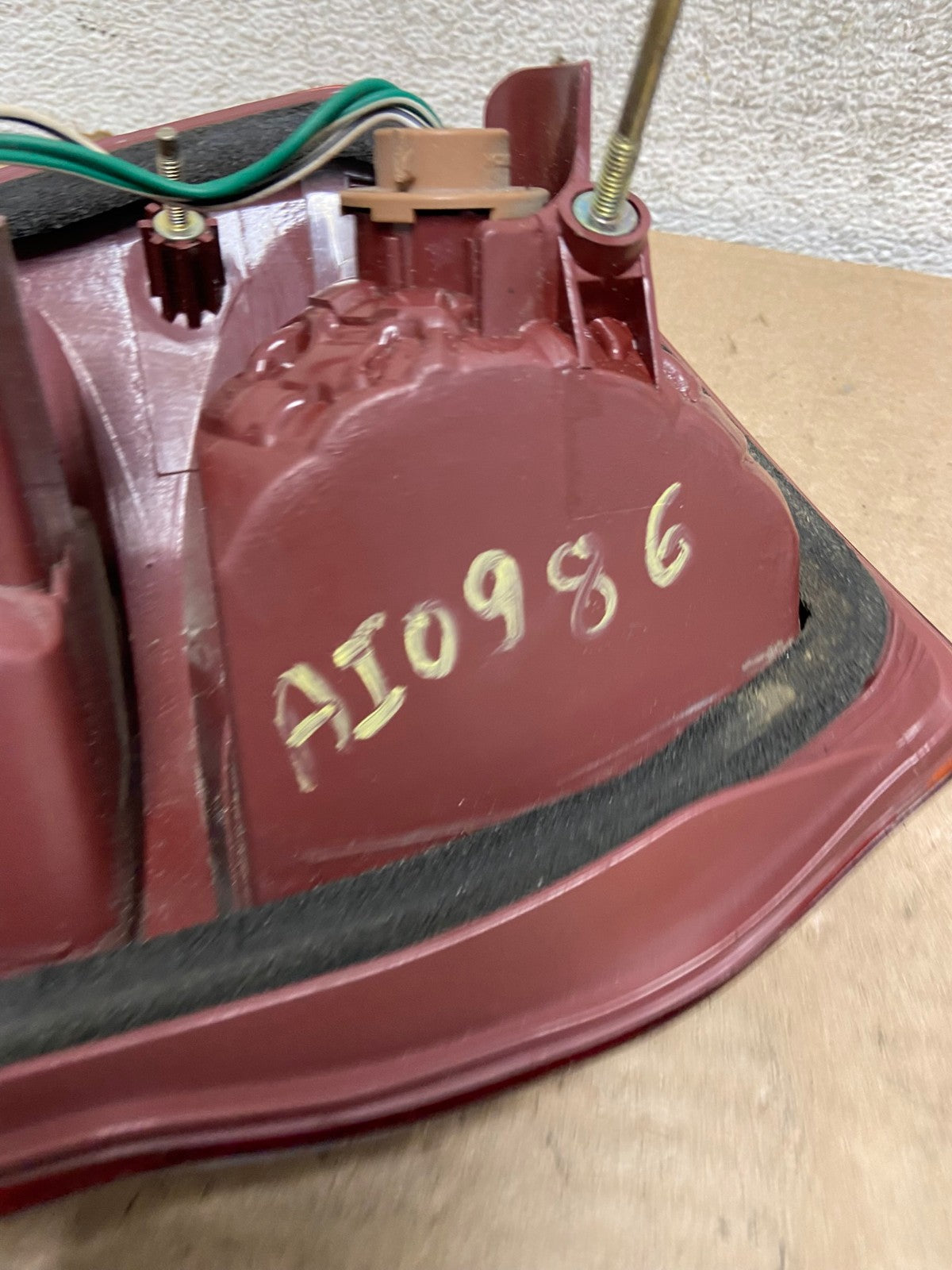 2004 2005 Toyota RAV4 Right RH Passenger Side Tail Light AI0986 LK7