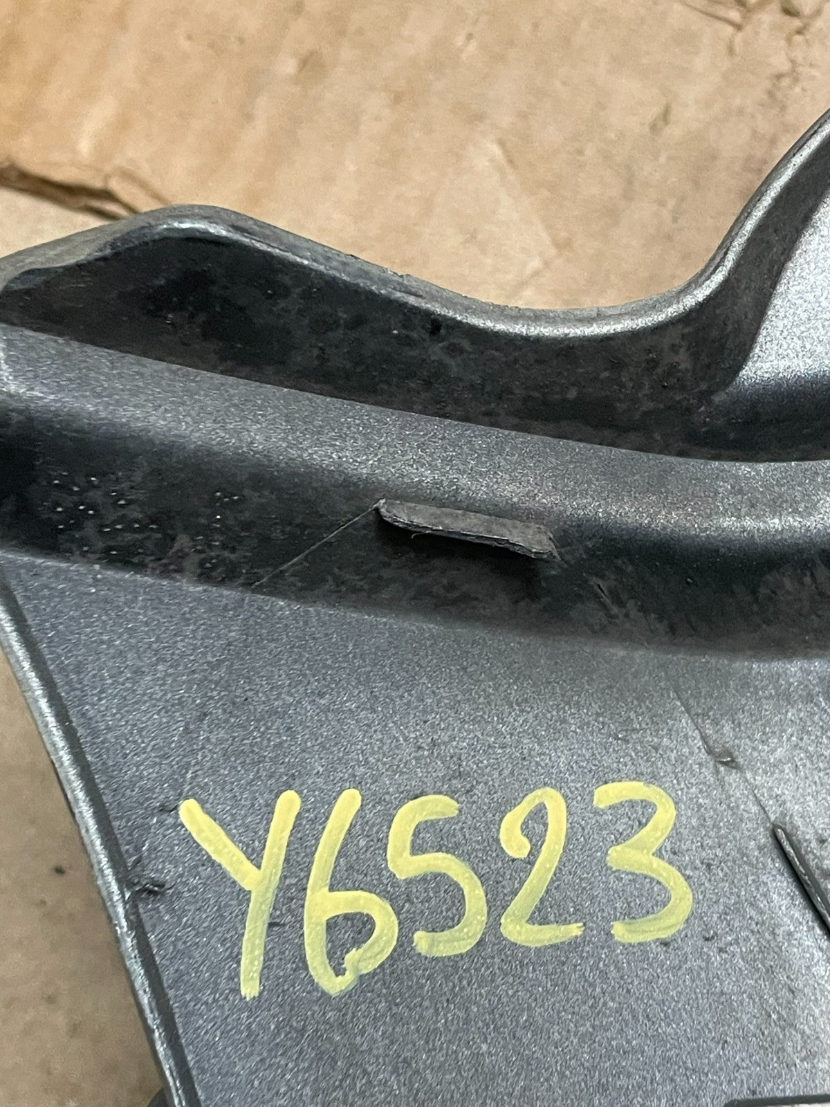 2001 to 2003 Toyota Highlander Front Upper Grille Grill With Emblem Y6523 DG10