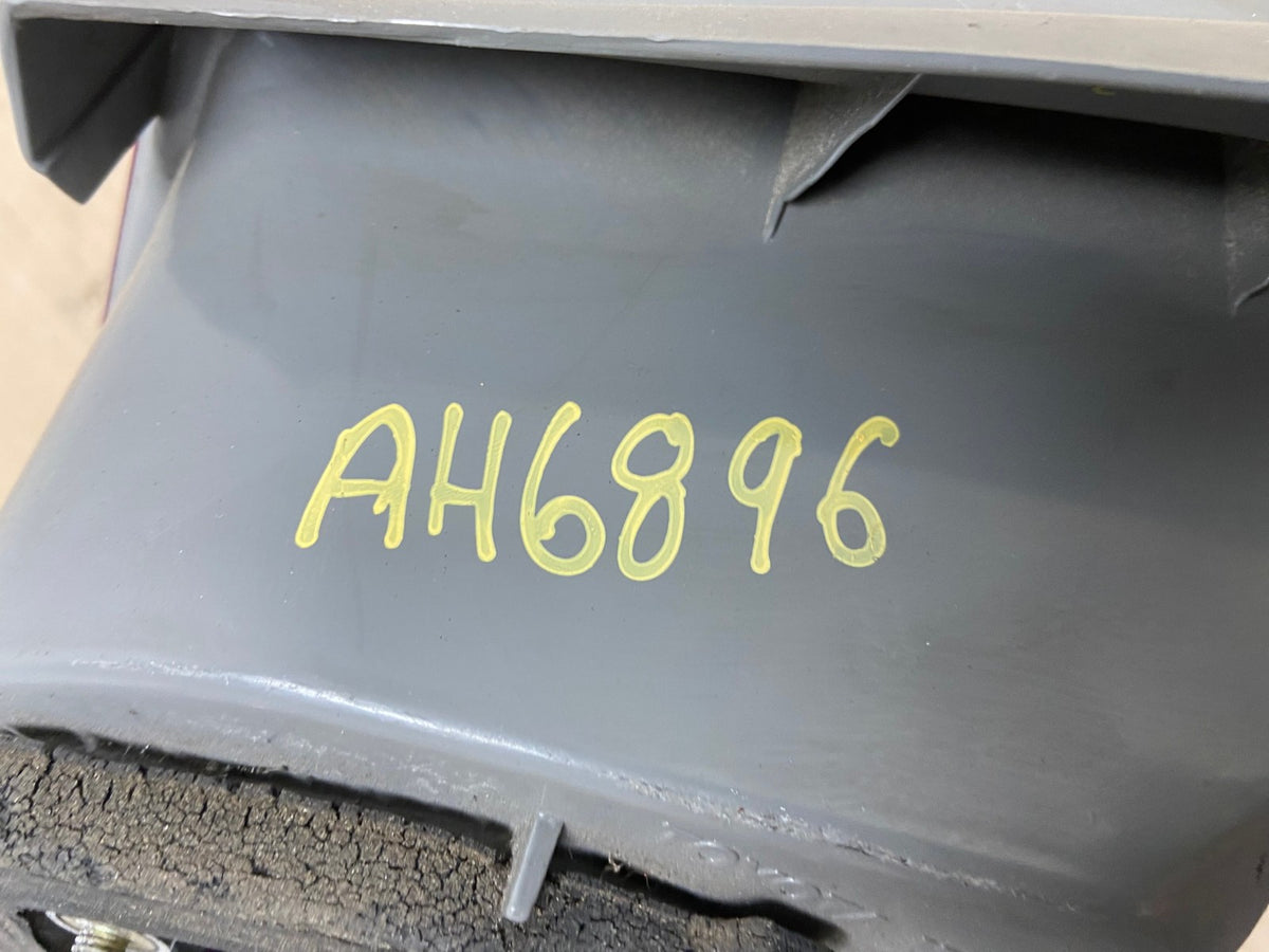 1998 1999 2000 Toyota Corolla Right Passenger Side Tail light AH6896 LK6