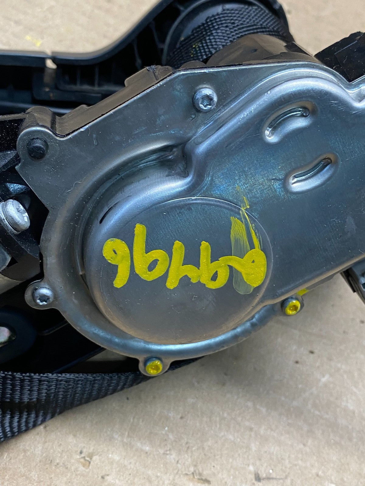 2008 - 2016 Volvo 70-Series Tailgate Back Door Rear Wiper Motor Wiper Q9496 DG7