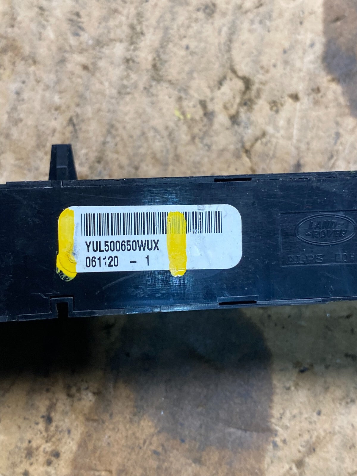 2006-2009 Land Range Rover Sport Center Console Hazard Door Lock Switch P0096 DG6